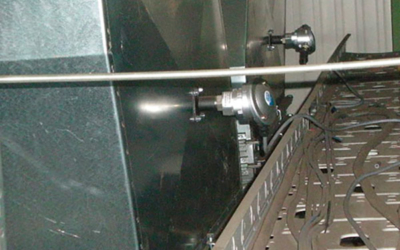 Filter damage monitoring of metal grinding dust